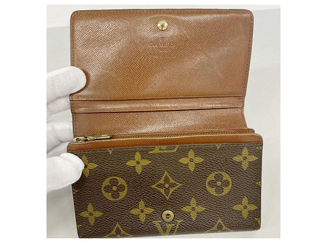 Louis Vuitton Monogram Portefeuille Trésor Wallet Marrone - vista 3