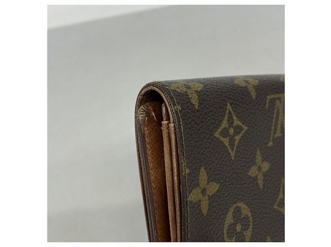 Louis Vuitton Monogram Portefeuille Trésor Wallet Marrone - vista 7