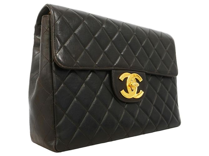 Borsa a tracolla Chanel in pelle d'agnello nera Nero - vista 2