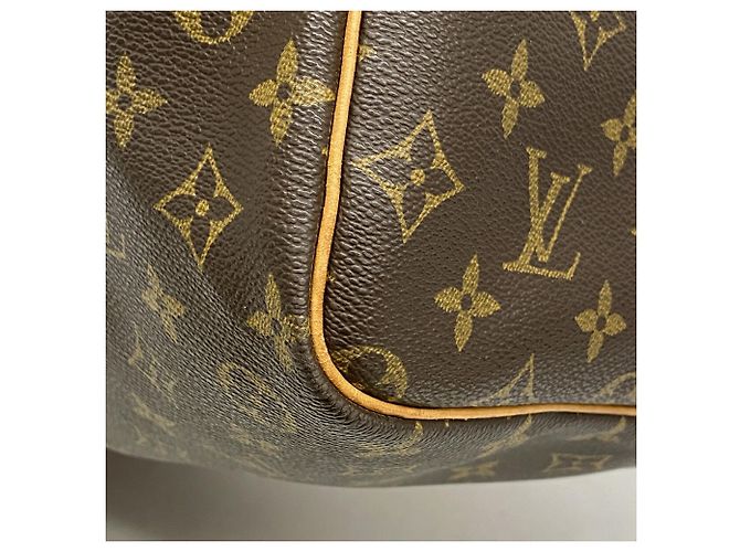Louis Vuitton Boston Monogram Keepall Bandoulière 60 Castaño - vista 12