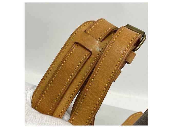 Borsa a tracolla Louis Vuitton Monogram Gibeciere MM Marrone - vista 10