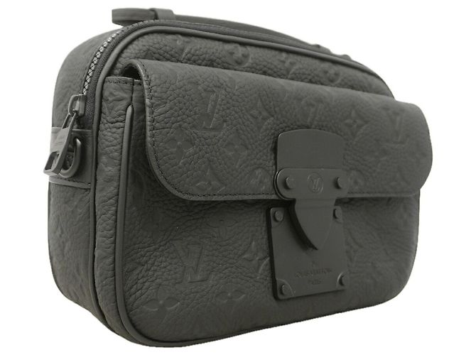 Sac à main Louis Vuitton Monogram Taurillon S-Lock Noir - vue 2