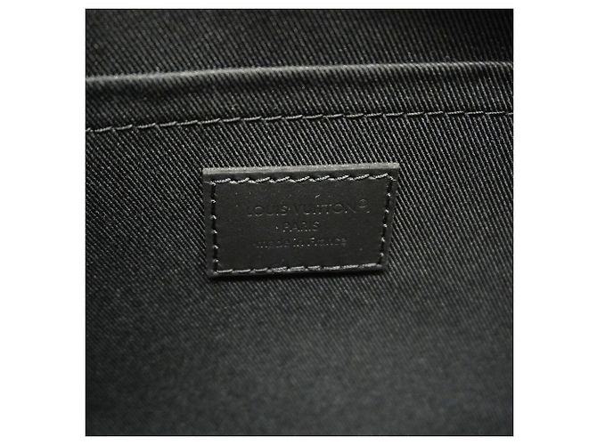 Sac à main Louis Vuitton Monogram Taurillon S-Lock Noir - vue 5