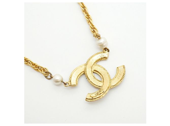 Chanel vergoldete Halskette mit Kunstperle Golden - Ansicht 2