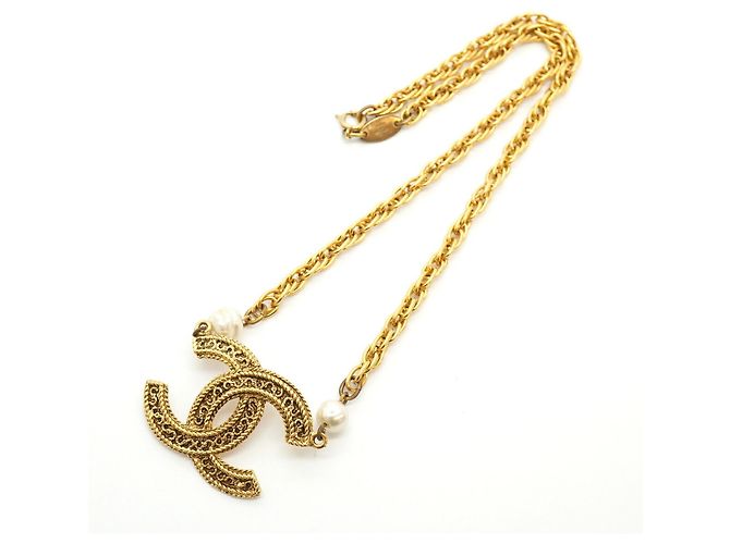 Chanel vergoldete Halskette mit Kunstperle Golden - Ansicht 3
