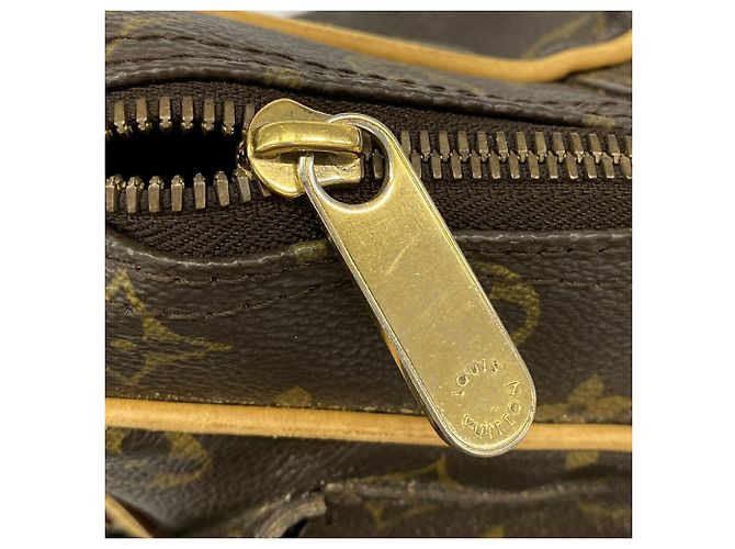 Louis Vuitton Monogram Manhattan PM Handtasche Braun - Ansicht 11