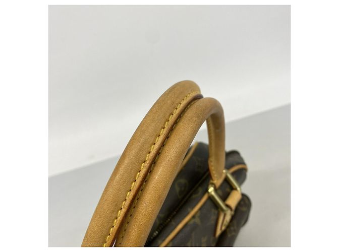 Louis Vuitton Monogram Manhattan PM Handtasche Braun - Ansicht 8