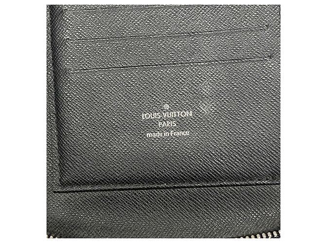 Portafoglio lungo Louis Vuitton Taiga Organizer Atoll Grigio - vista 4