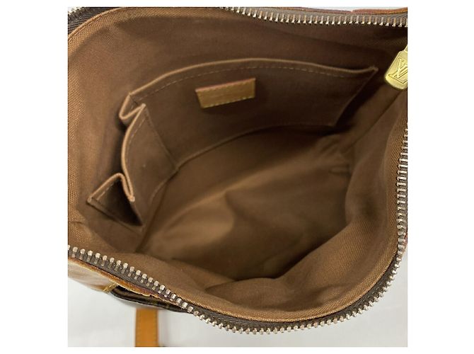 Bolsa de Ombro Louis Vuitton Monogram Odeon PM Marrom - vista 4