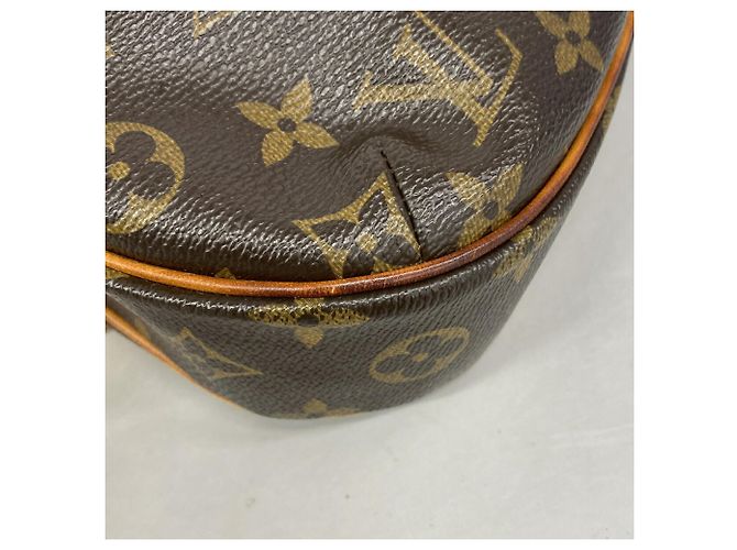 Bolsa de Ombro Louis Vuitton Monogram Odeon PM Marrom - vista 8