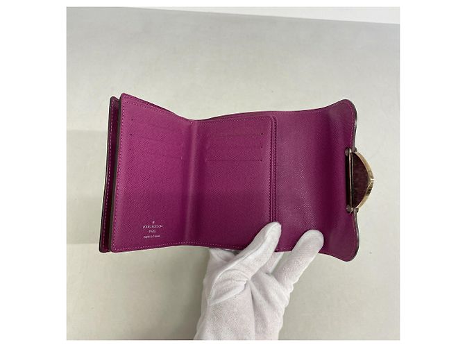 Louis Vuitton Tri-fold Portemonnaie in Cassis Dunkelviolett - Ansicht 3