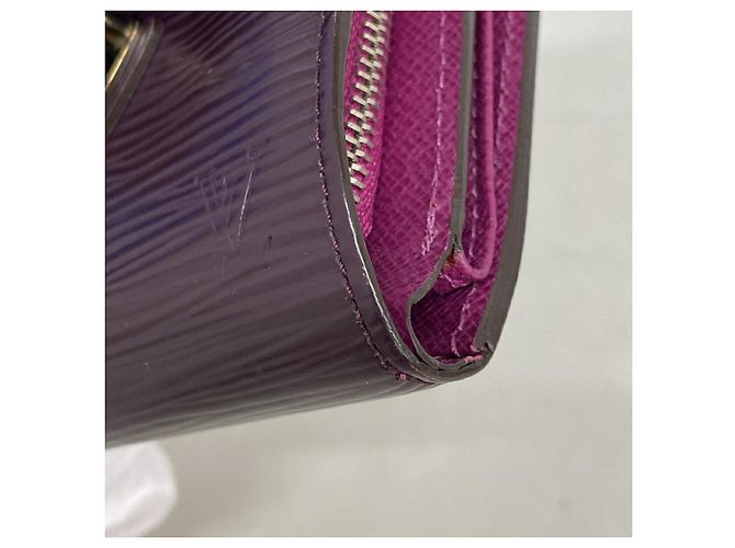 Louis Vuitton Tri-fold Portemonnaie in Cassis Dunkelviolett - Ansicht 5