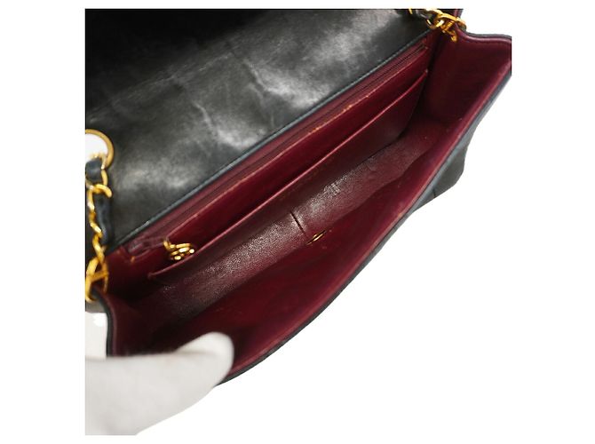 Chanel Diana Chain Schultertasche Schwarz - Ansicht 4