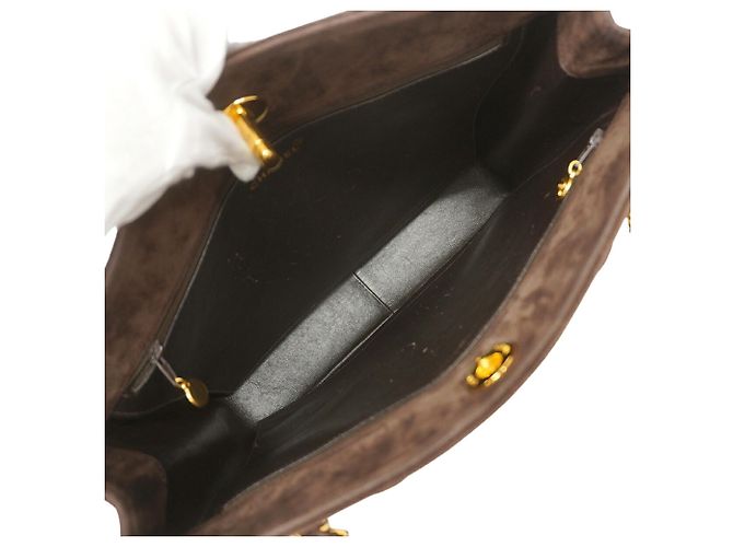 Borsa a tracolla Chanel Matelassé in camoscio marrone - vista 4