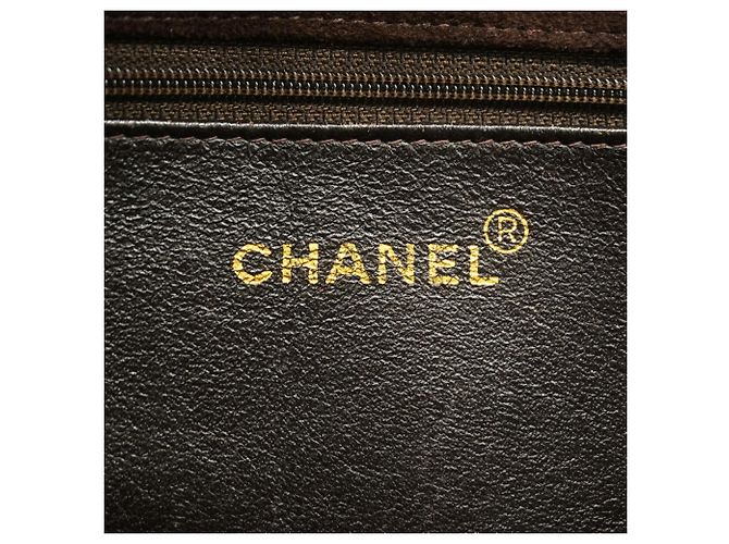 Borsa a tracolla Chanel Matelassé in camoscio marrone - vista 5