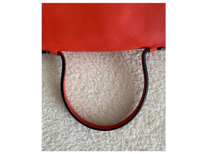 Louis Vuitton Lockme Handtasche Orangerot Leder - Ansicht 8