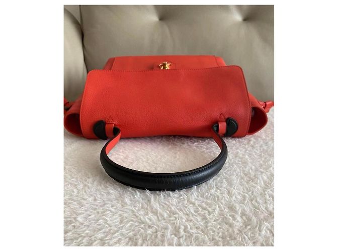 Louis Vuitton Lockme Handtasche Orangerot Leder - Ansicht 9