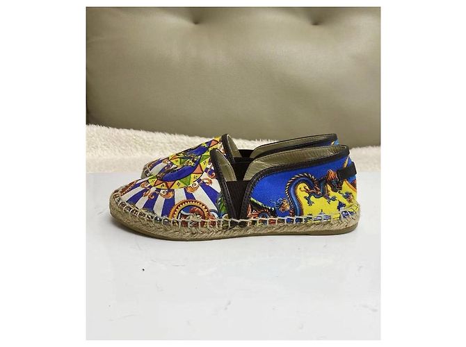 Dolce & Gabbana Espadrilles mit König- und Drachen-Print Braun Weiß Rot Blau Mehrfarben Grün Gelb - Ansicht 9