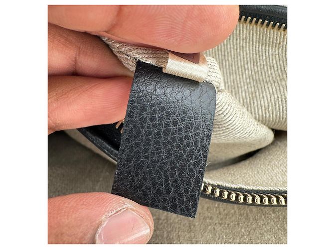 Chloé Penelope Medium Schultertasche aus schwarzem Kalbsleder - Ansicht 16