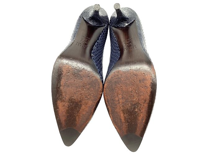 Stuart Weitzman spitze Pumps aus dunkelblauem Leder in Schlangenleder-Optik Marineblau - Ansicht 8