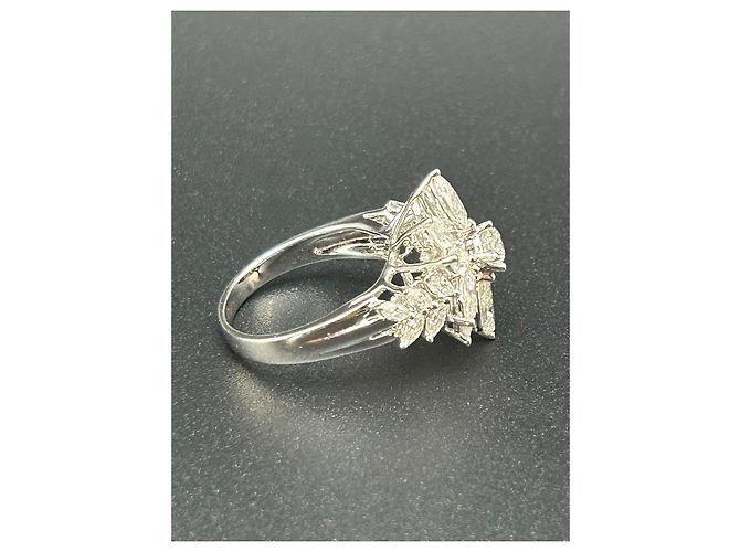 Autre Marque Anello La Regina in Oro Bianco 18k con 21 Diamanti Naturali - vista 13