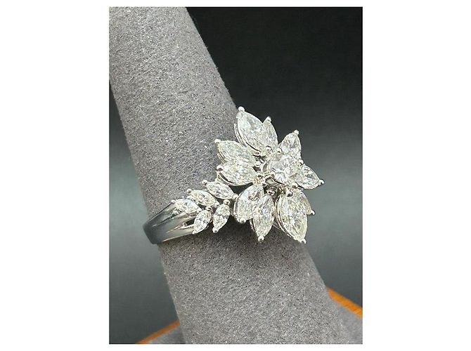 Autre Marque Anello La Regina in Oro Bianco 18k con 21 Diamanti Naturali - vista 19