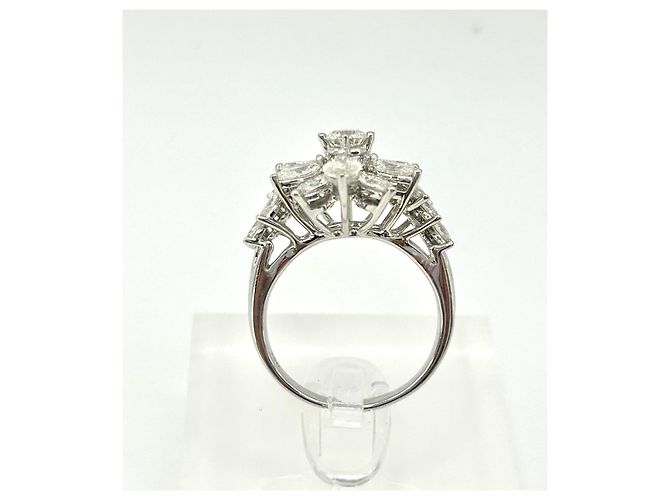 Autre Marque Anello La Regina in Oro Bianco 18k con 21 Diamanti Naturali - vista 6