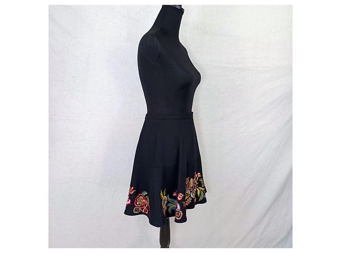 Saia curta Kenzo Paris preta com bordados florais Preto Multicor - vista 6