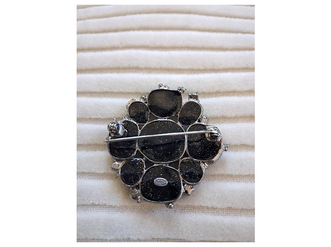 Chanel Brosche mit CC-Logo Schwarz - Ansicht 5