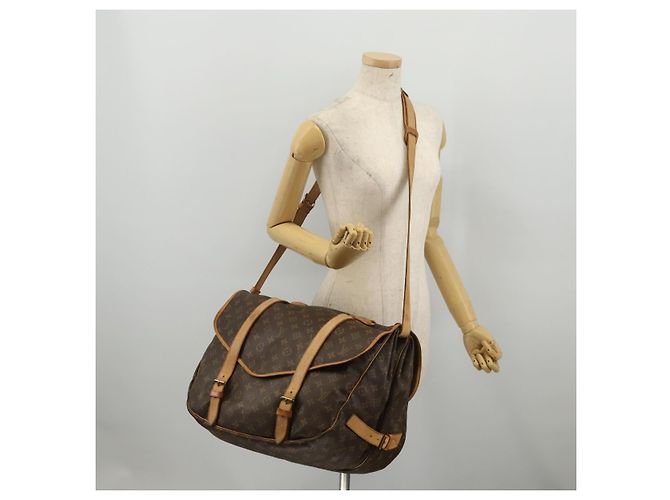 LOUIS VUITTON Monogram Saumur 43 Shoulder Bag M42252 LV Auth 202937 Monogramma - vista 26