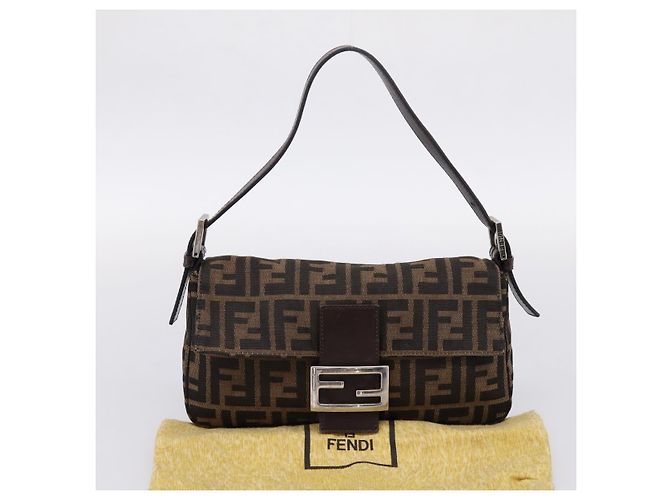 Bolso de hombro FENDI Zucca Canvas Mamma Baguette Negro Marrón Auth 203887V Castaño - vista 12
