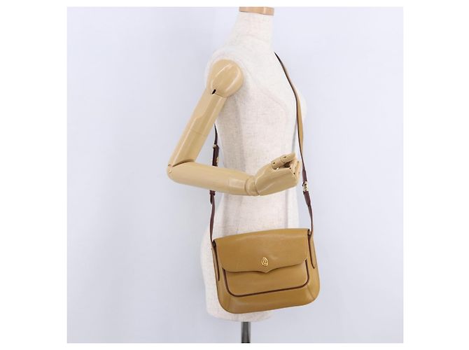 Bolso de hombro CARTIER Must Line de cuero beige y oro Auth 205170A Dorado - vista 30