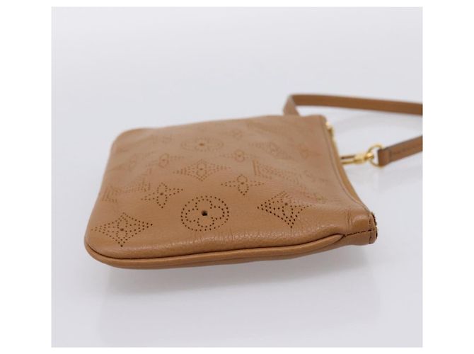 LOUIS VUITTON Mahina Selene PM Pouch Leather Caramel LV Auth 203909V Karamell - Ansicht 4