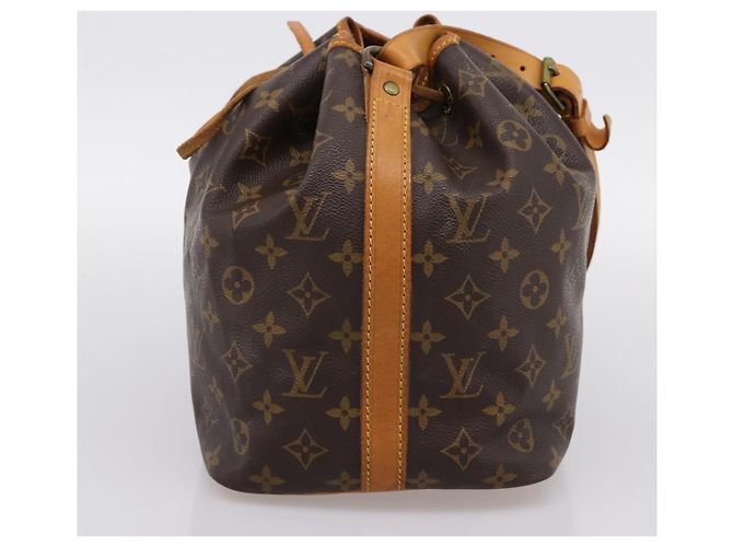 LOUIS VUITTON Monogram Petit Noe Schultertasche M42226 LV Auth 203907V Monogramm - Ansicht 4