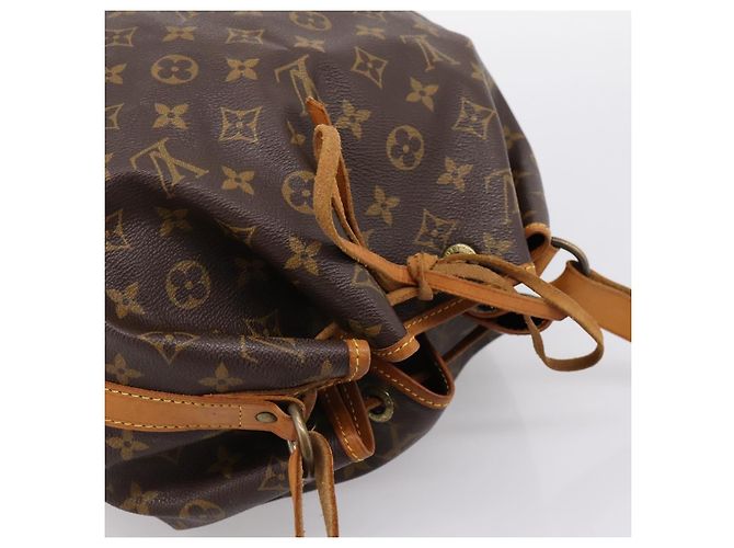 LOUIS VUITTON Monogram Petit Noe Schultertasche M42226 LV Auth 203907V Monogramm - Ansicht 6