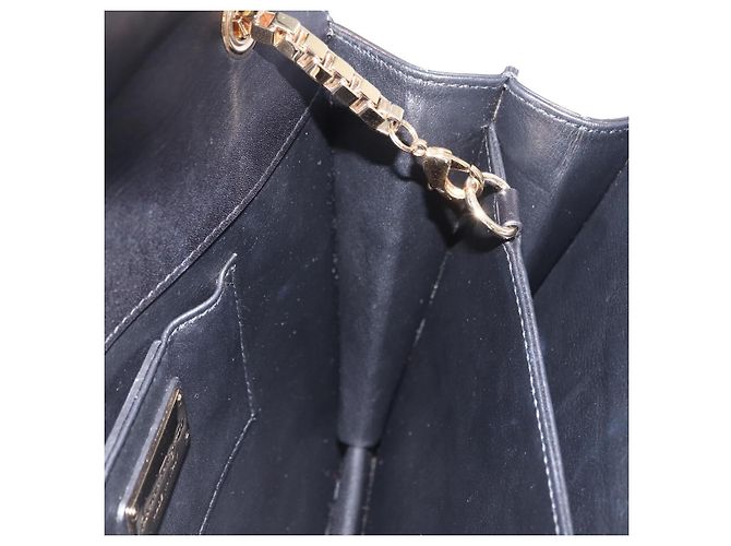 Borsa a tracolla Salvatore Ferragamo Gancini Chain in pelle nera e oro autentica 204374A - vista 24
