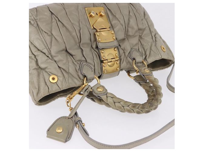 Borsa a mano Miu Miu Matelassé in pelle 2way Beige Tono Oro Auth 167625V - vista 14