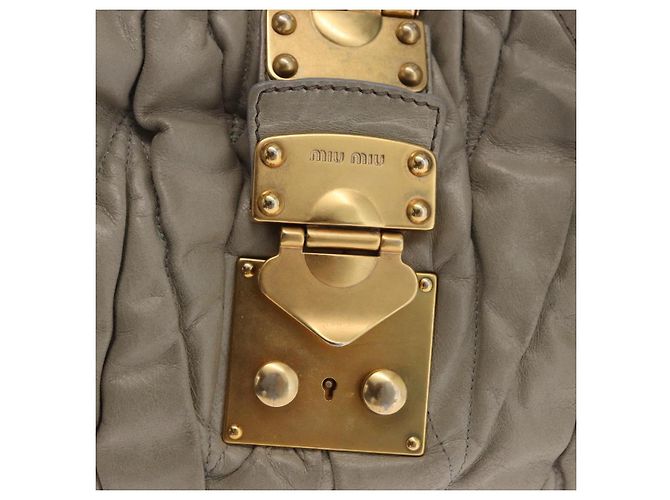 Borsa a mano Miu Miu Matelassé in pelle 2way Beige Tono Oro Auth 167625V - vista 25
