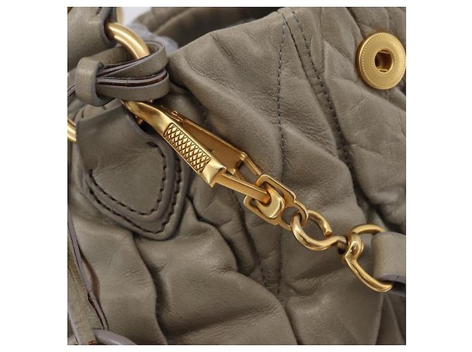 Borsa a mano Miu Miu Matelassé in pelle 2way Beige Tono Oro Auth 167625V - vista 26