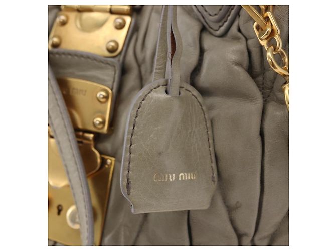 Borsa a mano Miu Miu Matelassé in pelle 2way Beige Tono Oro Auth 167625V - vista 27