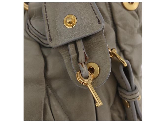 Borsa a mano Miu Miu Matelassé in pelle 2way Beige Tono Oro Auth 167625V - vista 28