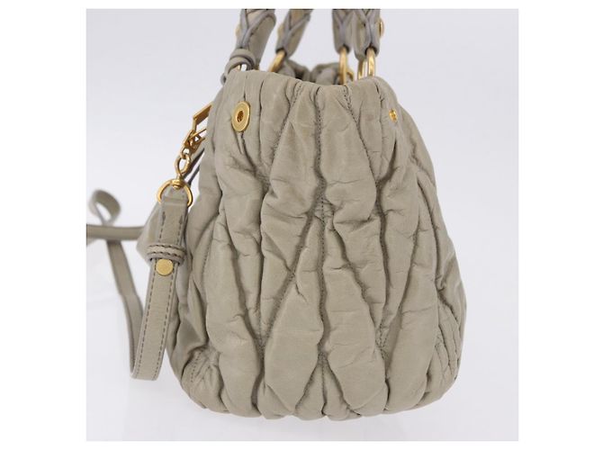 Borsa a mano Miu Miu Matelassé in pelle 2way Beige Tono Oro Auth 167625V - vista 3