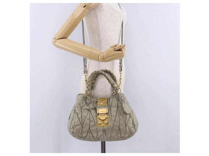 Borsa a mano Miu Miu Matelassé in pelle 2way Beige Tono Oro Auth 167625V - vista 35