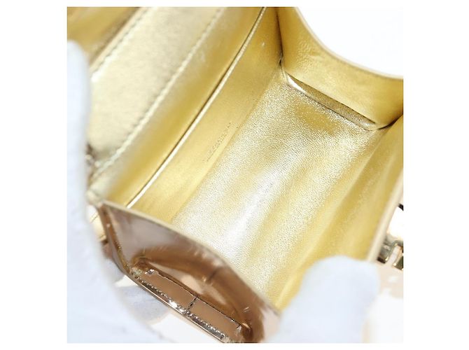 Borsa a tracolla Salvatore Ferragamo Gancini in pelle metallizzata Oro Auth 203812V - vista 10