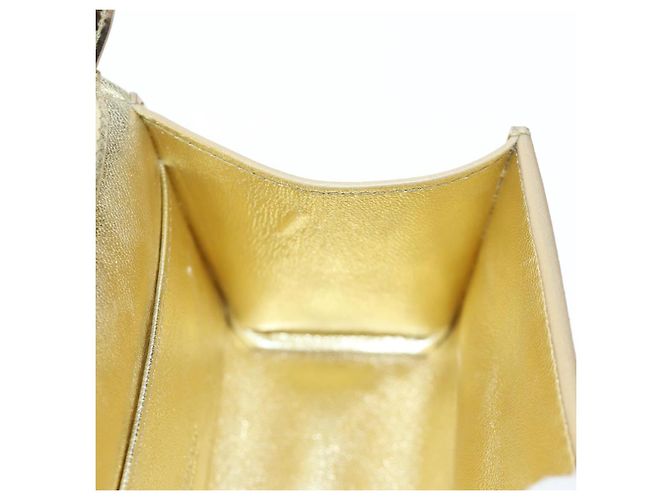 Borsa a tracolla Salvatore Ferragamo Gancini in pelle metallizzata Oro Auth 203812V - vista 23