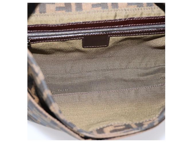 Bolsa de Ombro FENDI Zucca Canvas Mamma Baguette Preta Castanha Auth BA15806V Marrom Preto - vista 11