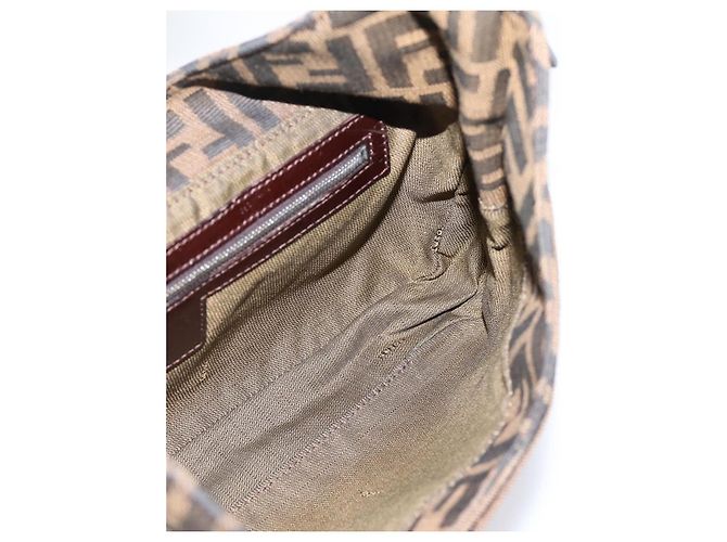 Bolsa de Ombro FENDI Zucca Canvas Mamma Baguette Preta Castanha Auth BA15806V Marrom Preto - vista 19