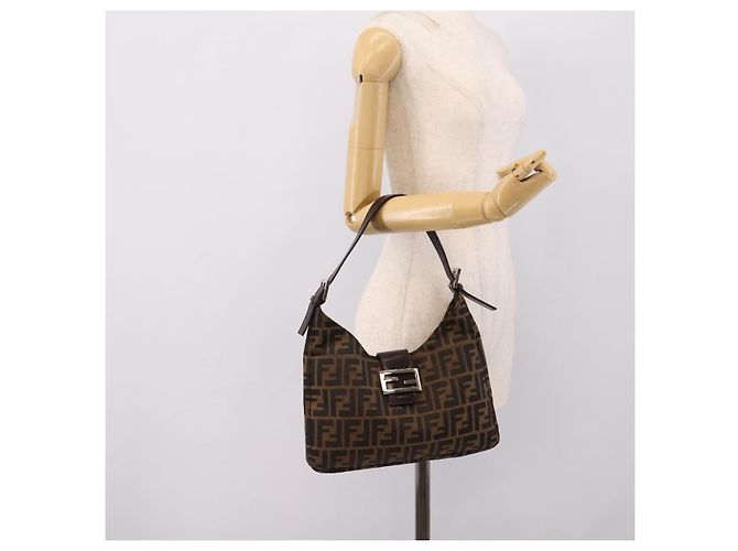 Bolsa de Ombro FENDI Zucca Canvas Mamma Baguette Preta Castanha Auth BA15806V Marrom Preto - vista 24