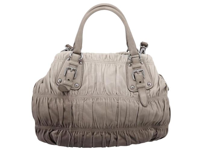 Bolso de mano Prada Gathered de piel 2way Gris Plata Auth 204095V Castaño - vista 2