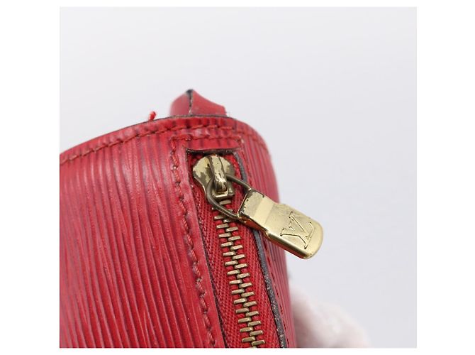 LOUIS VUITTON Epi Soufflot Pouch Accessory Pouch Red LV Auth 202968 Rosso - vista 18